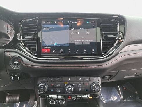 Used 2025 Dodge Durango GT image 24