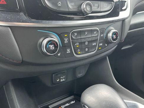 Used 2022 Chevrolet Traverse RS w/ LPO, Roadside Safety Package image 16