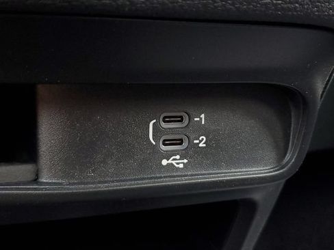 New 2026 Chrysler Pacifica Select w/ S Appearance Package FWD image 31