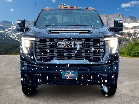 Used 2024 GMC Sierra 3500 Denali Ultimate image 3