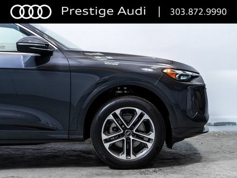 Used 2025 Audi Q5 Premium w/ Convenience Package AWD/4WD image 12