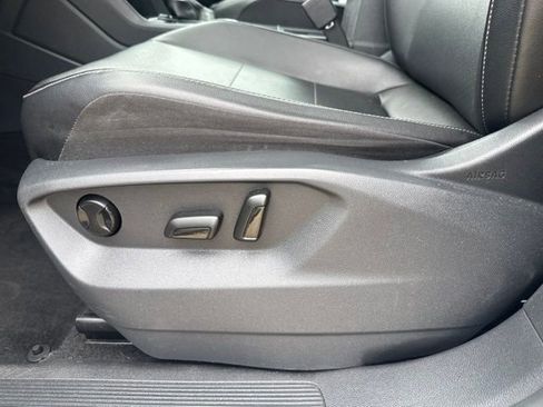 Used 2018 Volkswagen Tiguan SEL AWD/4WD image 20