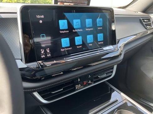 New 2026 Volkswagen Atlas Cross Sport SEL Premium R-Line AWD/4WD image 19
