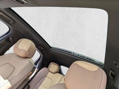 Used 2022 Porsche Cayenne E-Hybrid image 15