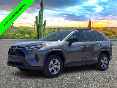Used 2025 Toyota RAV4 LE AWD/4WD image 2