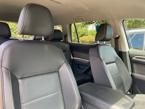 Certified 2022 Volkswagen Atlas SE image 15