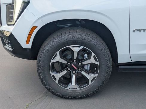 New 2026 GMC Yukon AT4 w/ AT4 Premium Plus Package AWD/4WD image 10