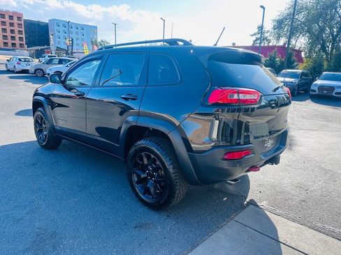 Used 2014 Jeep Cherokee Trailhawk w/ Technology Group AWD/4WD image 4