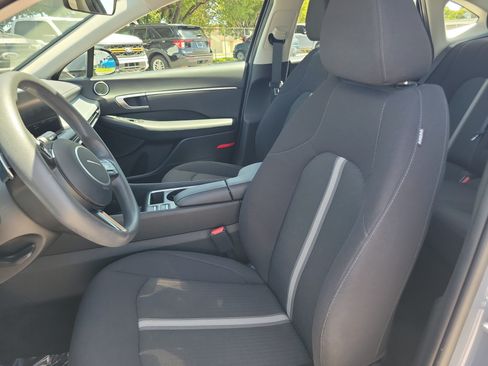 Used 2025 Hyundai Sonata SEL FWD image 11