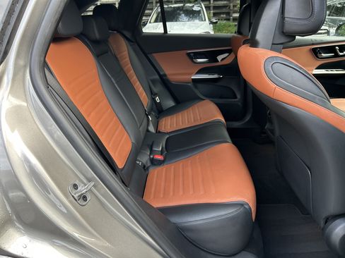 Certified 2024 Mercedes-Benz GLC 300 4MATIC image 43