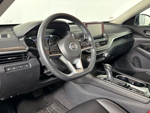 Used 2022 Nissan Altima 2.5 SL FWD image 3