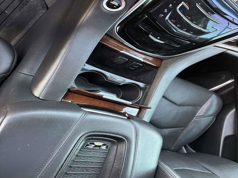 Used 2019 Cadillac Escalade ESV Premium Luxury w/ LPO, Radiant Package image 28