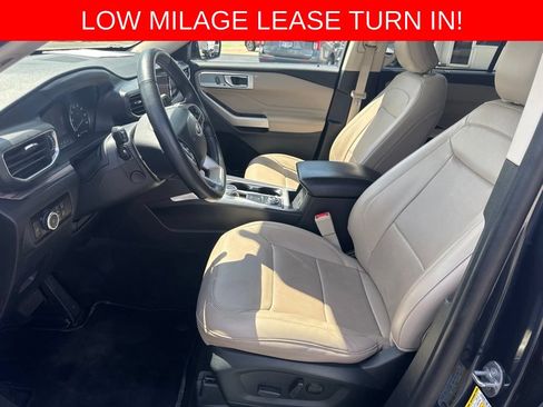Certified 2023 Ford Explorer Limited w/ Equipment Group 301A AWD/4WD image 2