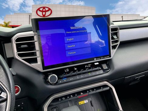 Used 2024 Toyota Tundra Limited image 6