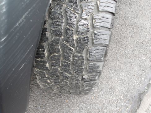 Used 2020 Toyota Tacoma TRD Off-Road w/ Technology Package image 24