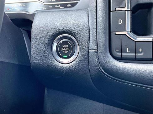 Used 2023 GMC Yukon Denali image 28