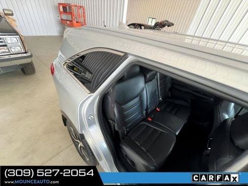 Used 2017 Kia Sorento EX w/ EX V6 Premium Package AWD/4WD image 8