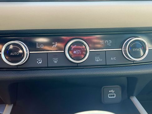 Used 2024 Honda HR-V EX-L image 15