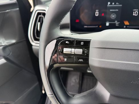 New 2026 Kia Sorento LX image 17