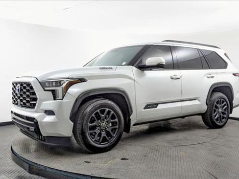 Used 2023 Toyota Sequoia Platinum image 2