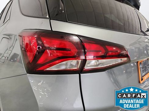 Used 2023 Chevrolet Equinox LT FWD image 34