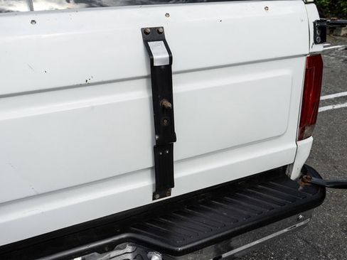 Used 1992 Ford Bronco Custom AWD/4WD image 76