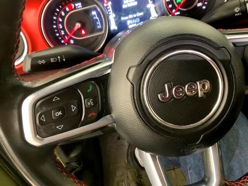Used 2020 Jeep Wrangler Unlimited Rubicon image 39