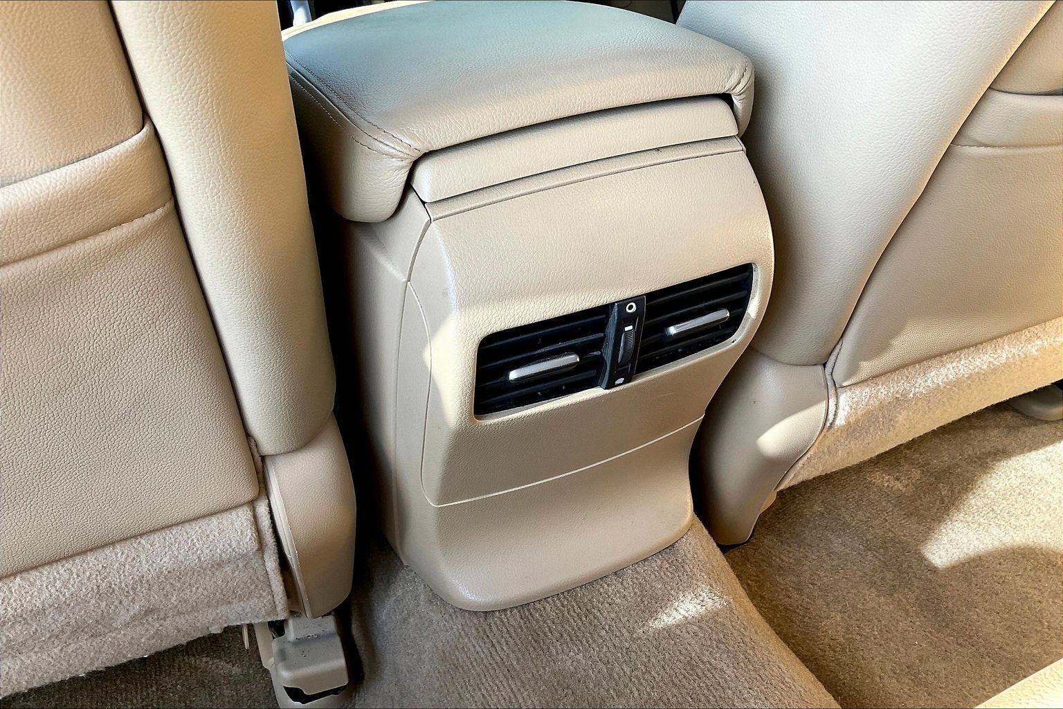 Used 2012 Honda Accord EX-L image 10