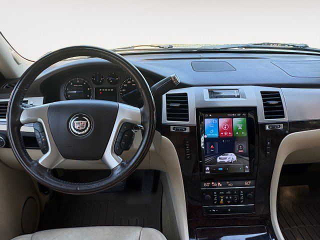 Used 2008 Cadillac Escalade ESV AWD image 2