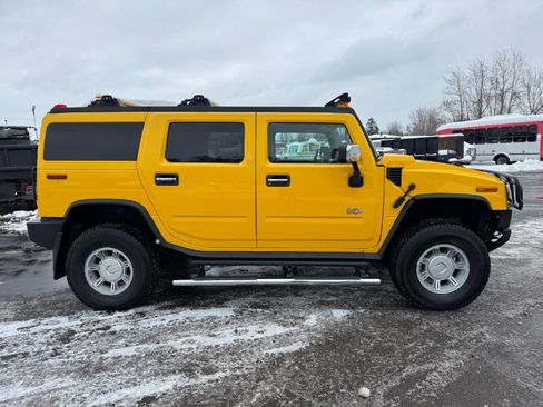 Used 2003 HUMMER H2 w/ Preferred Equipment Group image 6