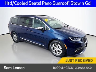 Used 2023 Chrysler Pacifica Limited