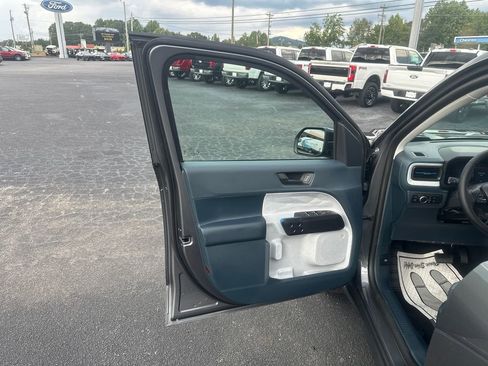 New 2025 Ford Maverick XLT w/ XLT Luxury Package image 16