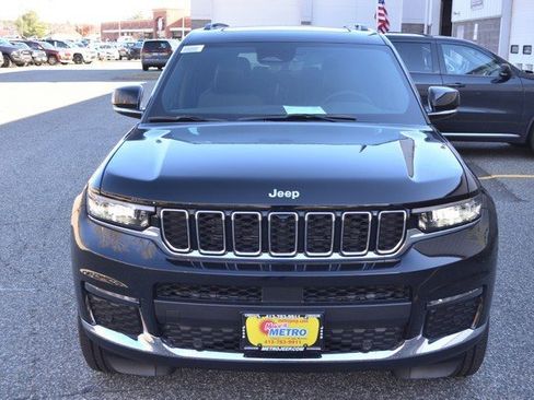 New 2025 Jeep Grand Cherokee L Limited w/ Luxury Tech Group II image 3