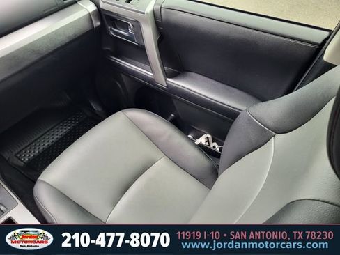 Used 2018 Toyota 4Runner SR5 Premium AWD/4WD image 15