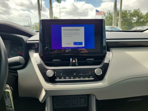 Used 2025 Toyota Corolla Cross L FWD image 26