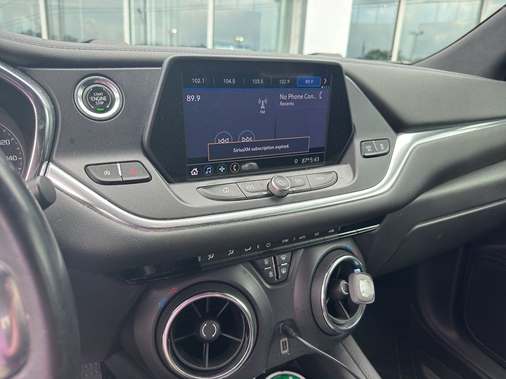 Used 2020 Chevrolet Blazer LT FWD image 9