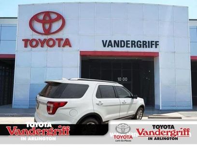 Used 2017 Ford Explorer XLT w/ Equipment Group 201A