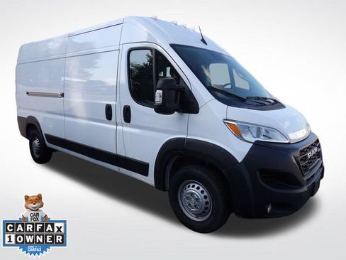 Used 2024 RAM ProMaster 2500 w/ Premium Convenience Group FWD image 16