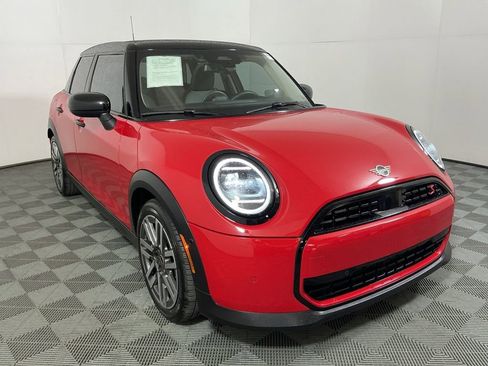 Certified 2025 MINI Cooper S image 4