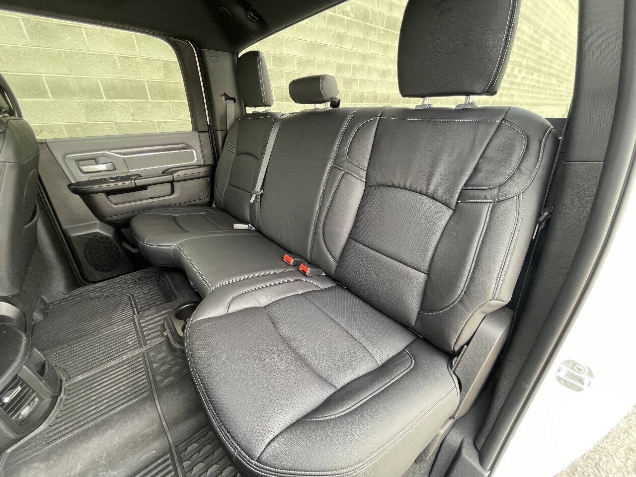 Used 2023 RAM 2500 Big Horn w/ Cold Weather Group AWD/4WD image 32