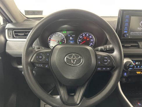 Used 2020 Toyota RAV4 XLE w/ All Weather Liner Package image 12