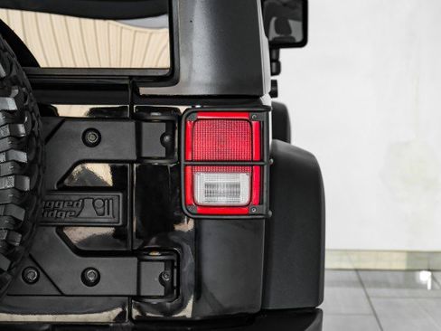 Used 2012 Jeep Wrangler Rubicon image 33