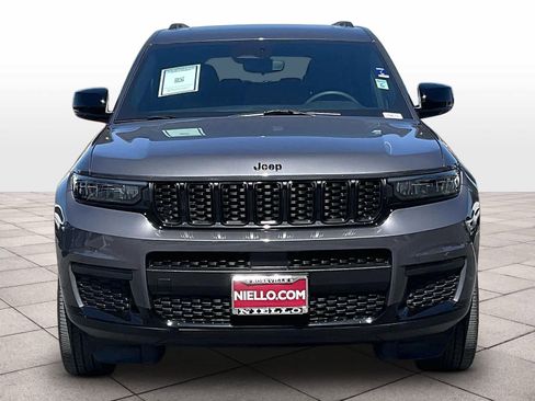 Used 2023 Jeep Grand Cherokee L Laredo AWD/4WD image 3