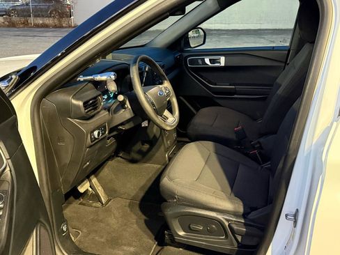 Used 2023 Ford Explorer 4WD Police Interceptor image 24