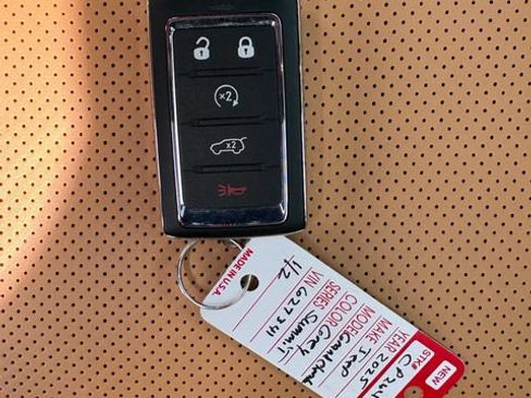 Used 2025 Jeep Grand Cherokee L Summit AWD/4WD image 28