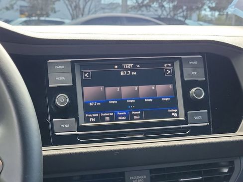 Used 2023 Volkswagen Jetta Sport image 21