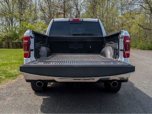 Used 2020 RAM 1500 Laramie AWD/4WD image 7