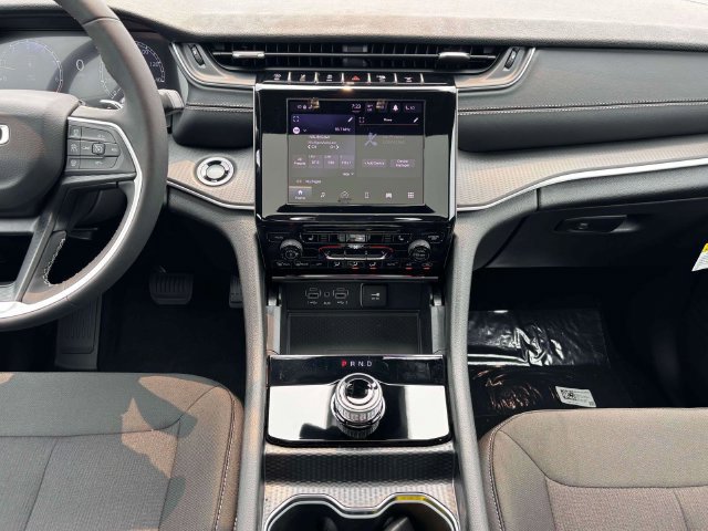 New 2026 Jeep Grand Cherokee L 4WD image 14