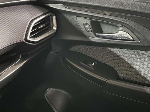 Used 2023 Chevrolet TrailBlazer LT image 26