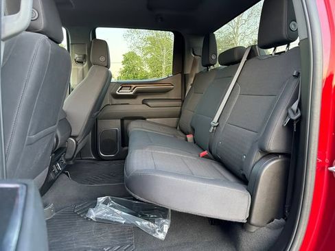 Used 2024 Chevrolet Silverado 1500 LT AWD/4WD image 23